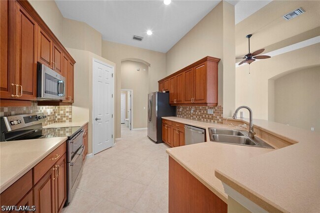 Building Photo - 7914 Founders Cir