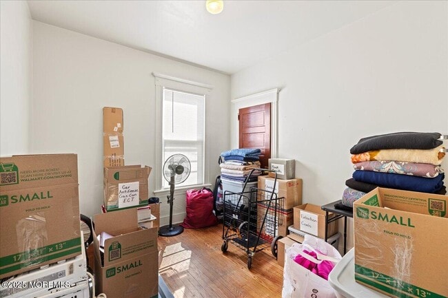 Building Photo - 104 Welton St