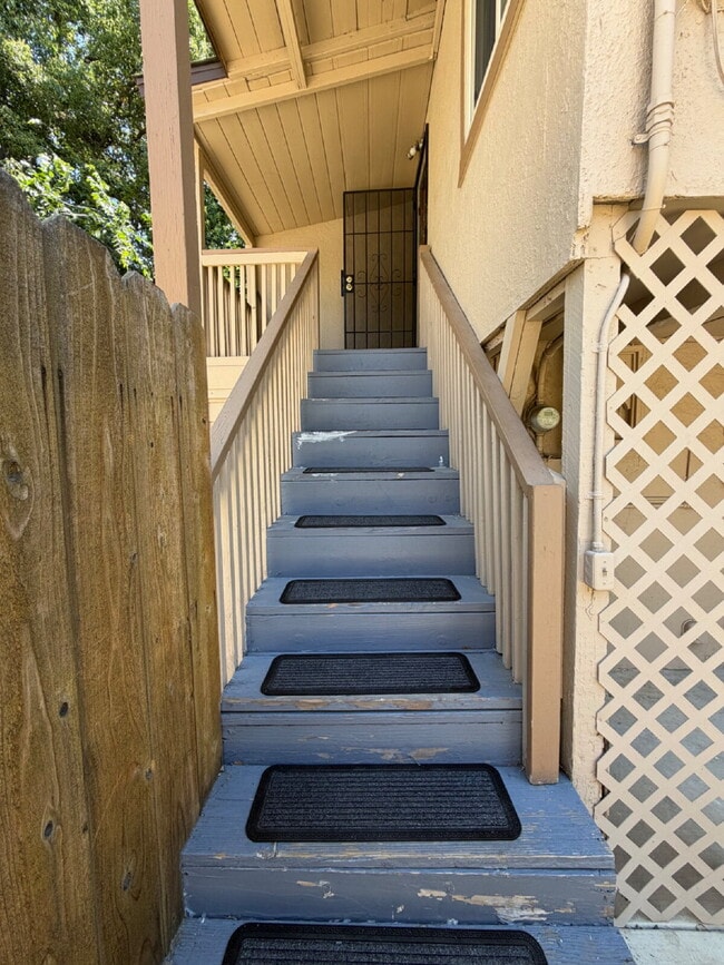 Building Photo - 2650 1/2 3rd Ave – Back unit-ADU | Merced, CA