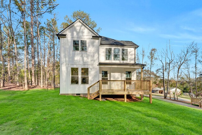 Building Photo - Charming 4 Bedroom Haven in Laurens