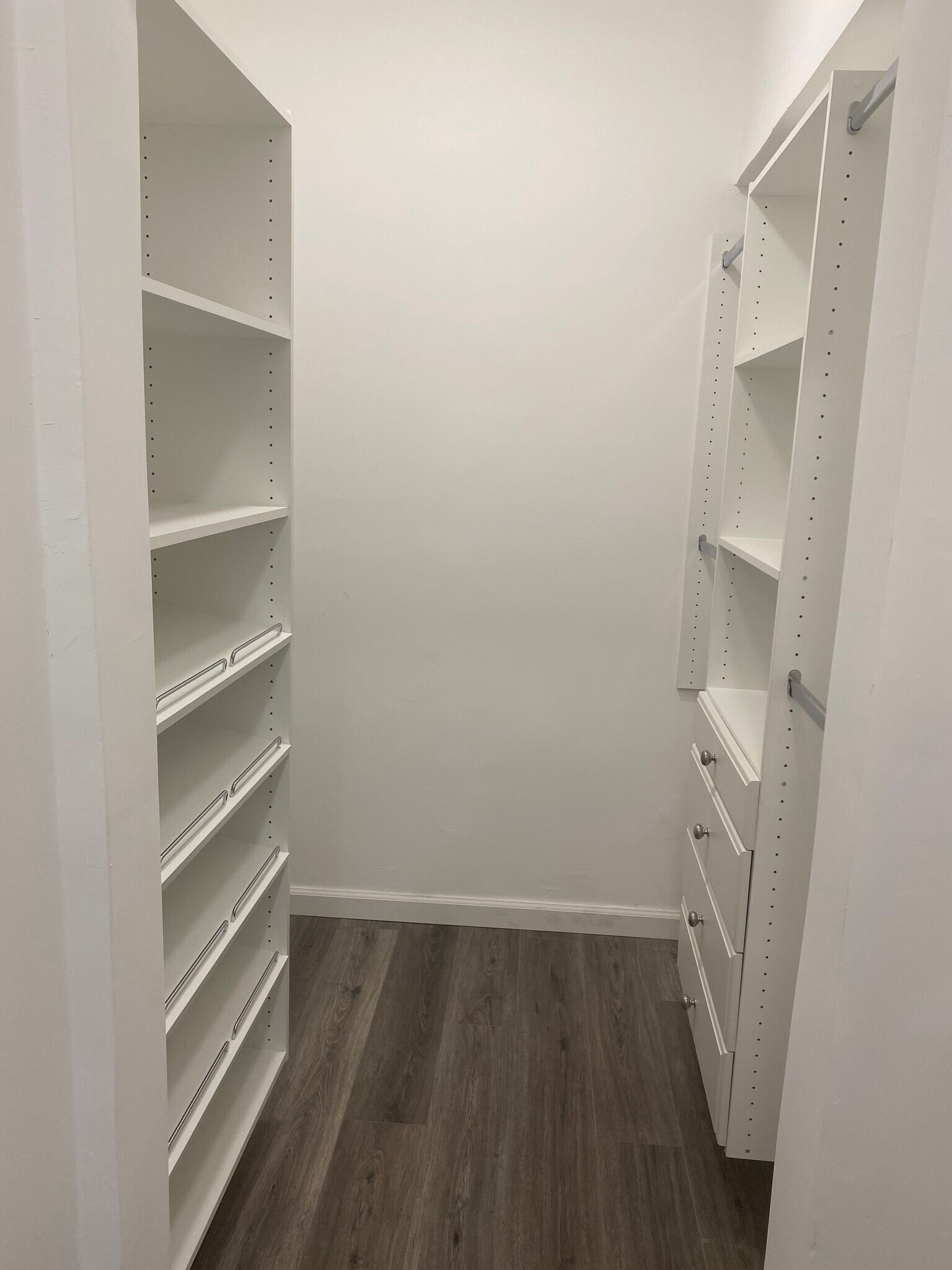 Building Photo - 6443 N Broad St