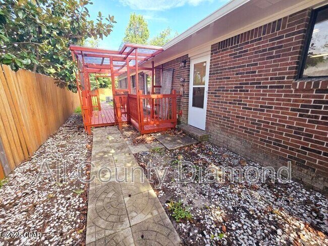 Building Photo - 1119 Wyoming Ave