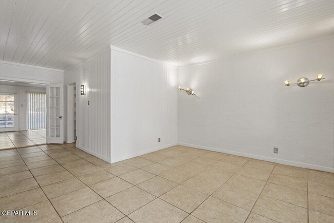 Building Photo - 3410 N Stanton St