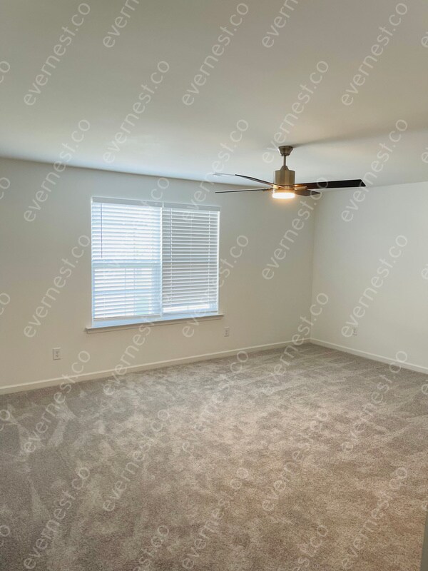 Building Photo - 2656 Lakevilla Dr