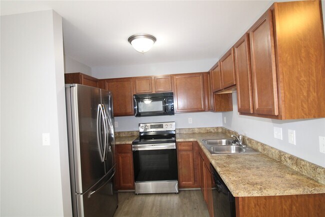 Building Photo - 440 Wild Oak Dr