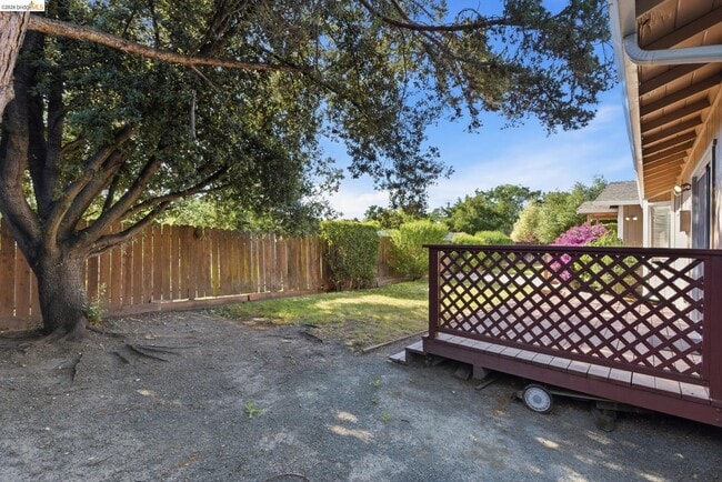 Building Photo - 1077 Bellamy Ct
