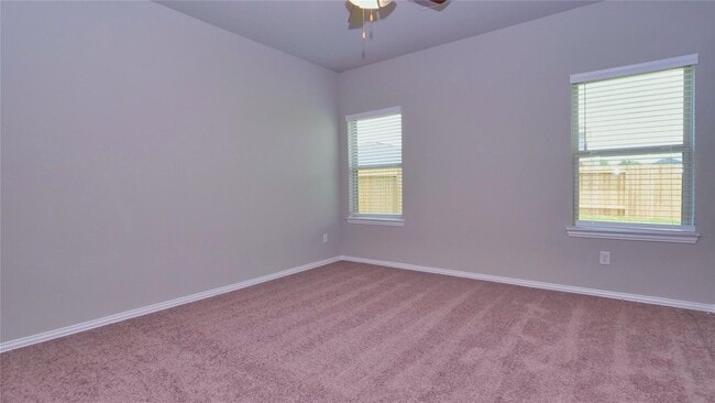 Building Photo - 31339 Spotted Saddle Hollow