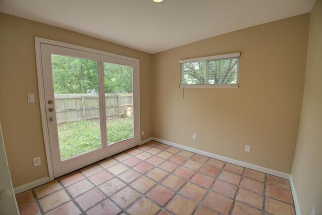 Building Photo - 1608 Boyd Ln