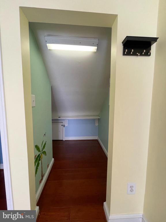 Building Photo - 7007 Grove Rd