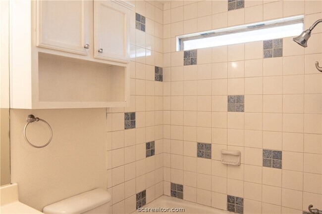 Building Photo - 3739 Marielene Cir