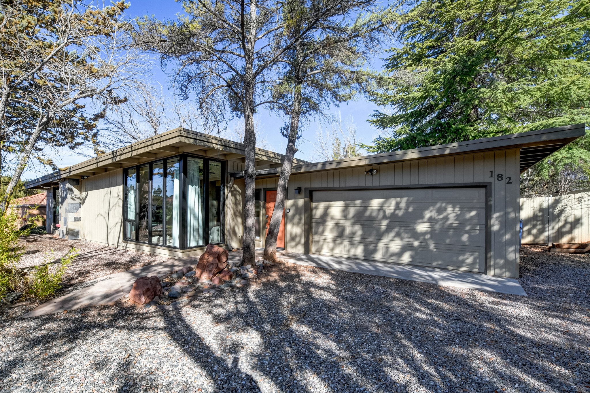 Building Photo - 182 Meadow Lark Dr