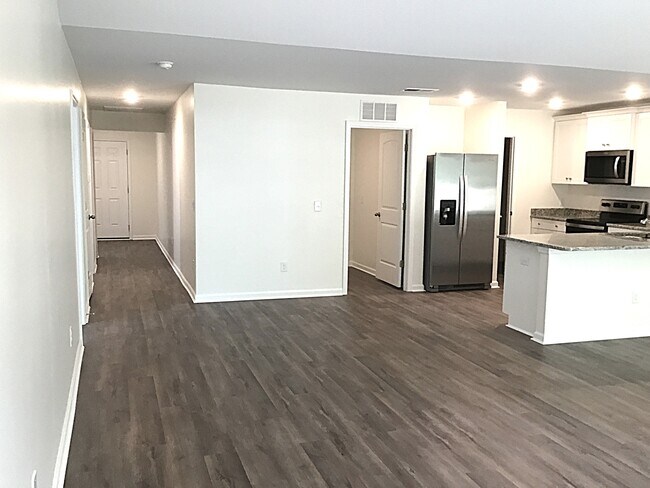 Building Photo - 999 Jt Westfield Dr