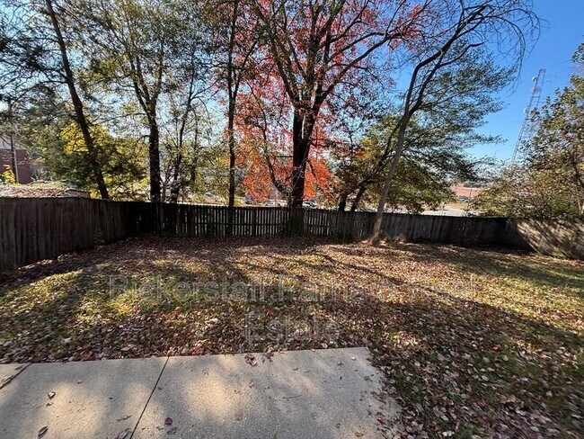 Building Photo - 1338 Virginia St