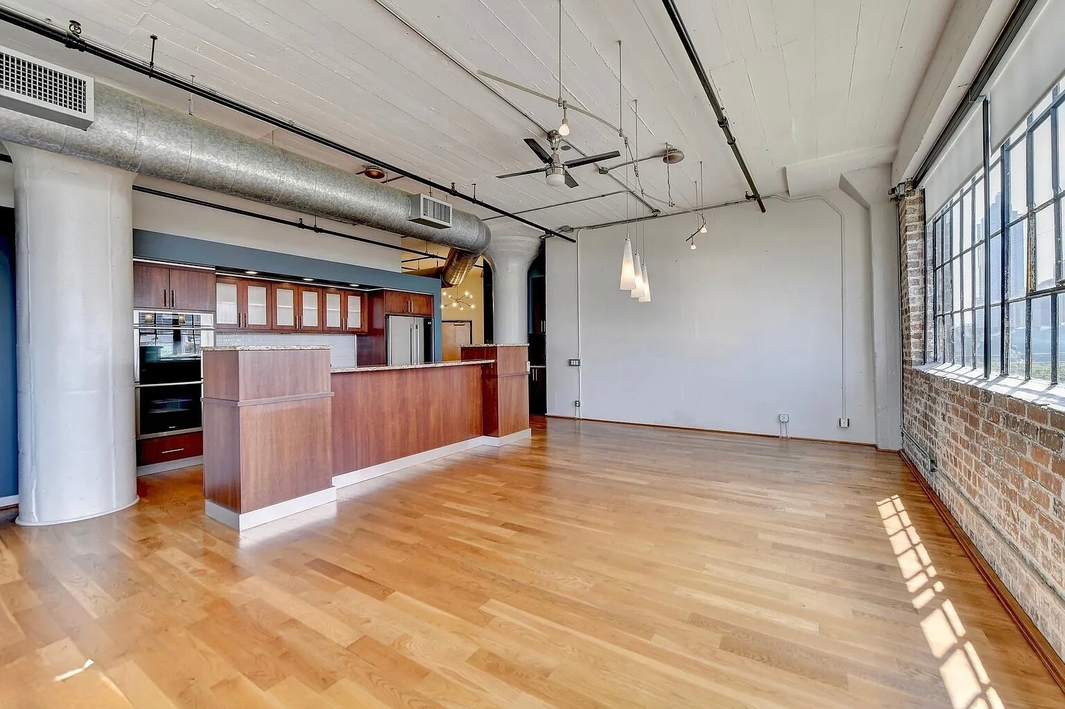 Building Photo - 426 Marietta St NW