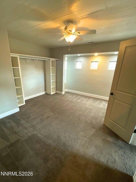 Building Photo - 2205 Stowe Dr