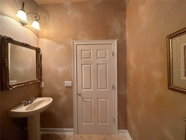 Building Photo - 110 Portofino Dr