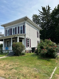 Building Photo - 315 W Broadway