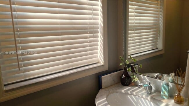 Building Photo - 12614 SW 54th Ct