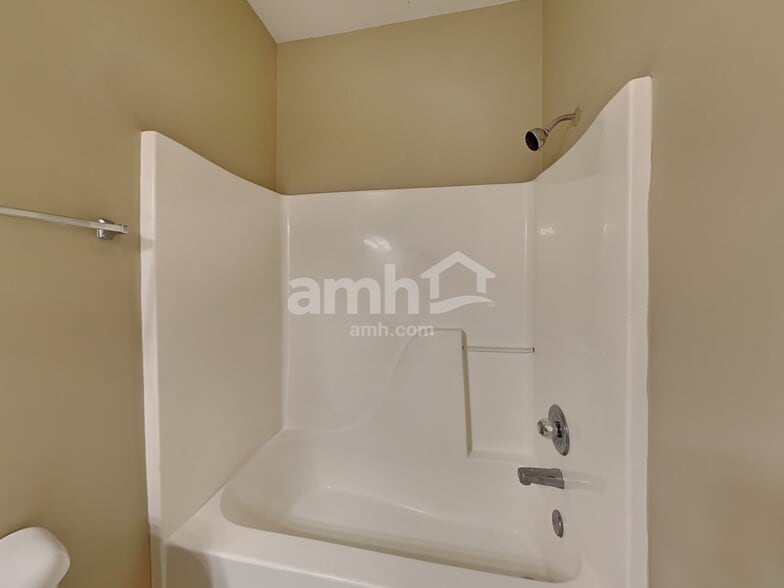 Building Photo - 103 Ridgeview Trce