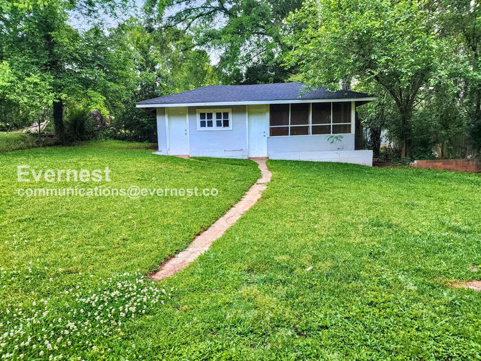 Building Photo - 2672 Northview Ave