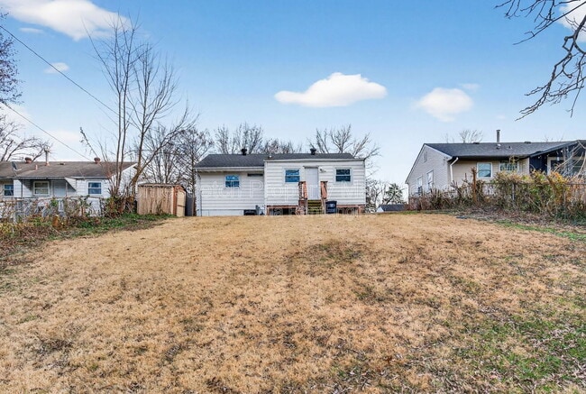 Building Photo - 437 Lancashire Rd