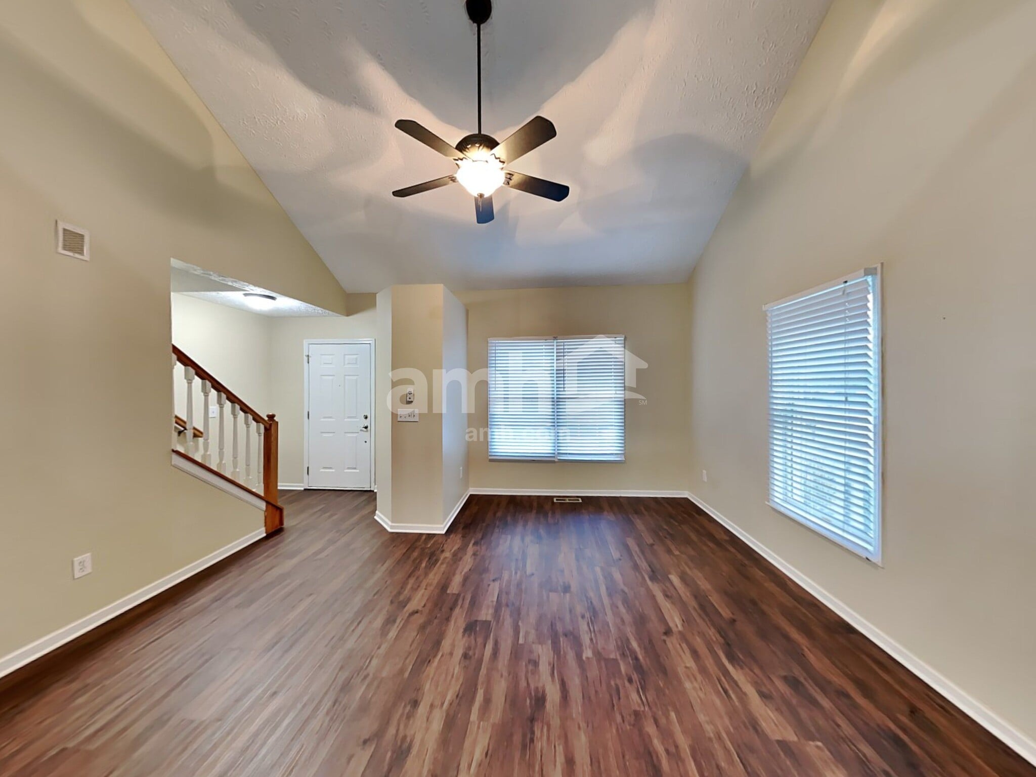 Building Photo - 5477 Buxley Dr