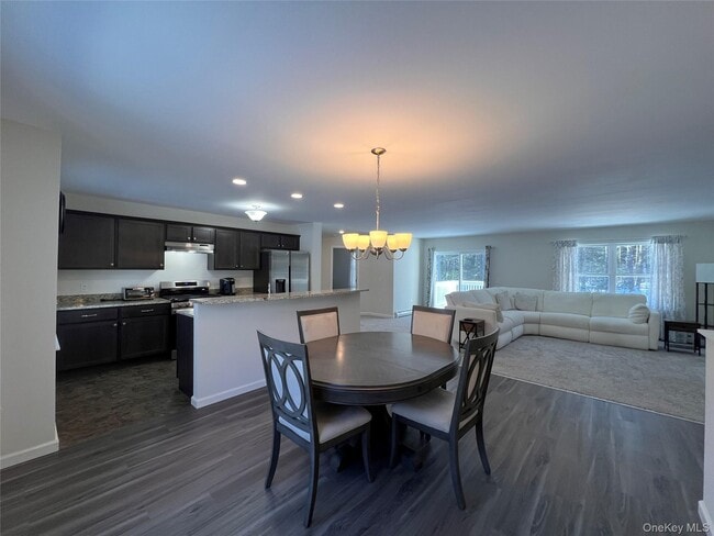 Building Photo - 26 Summit Dr