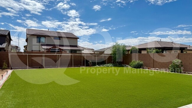 Building Photo - 10935 E Tesla Ave