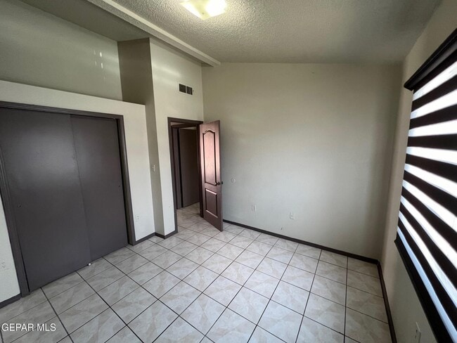 Building Photo - 11043 Splendor Ct