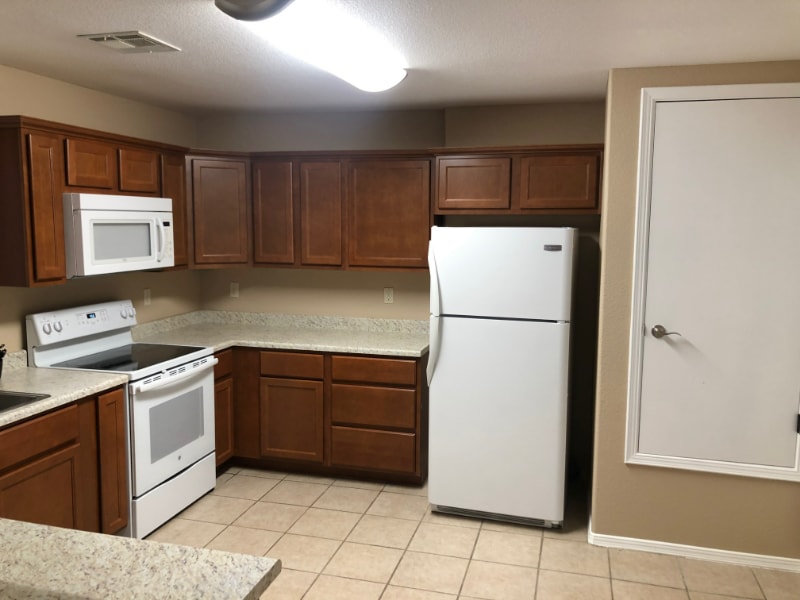 Building Photo - 6345 Reynolds Dr