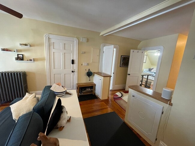 Building Photo - 21 Chandler St