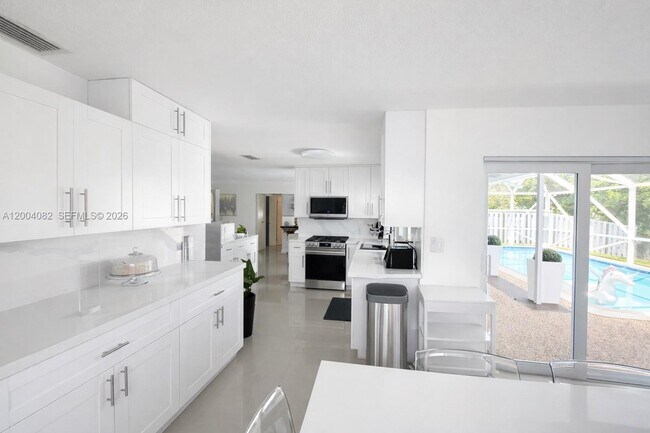 Building Photo - 8085 NW 21st St