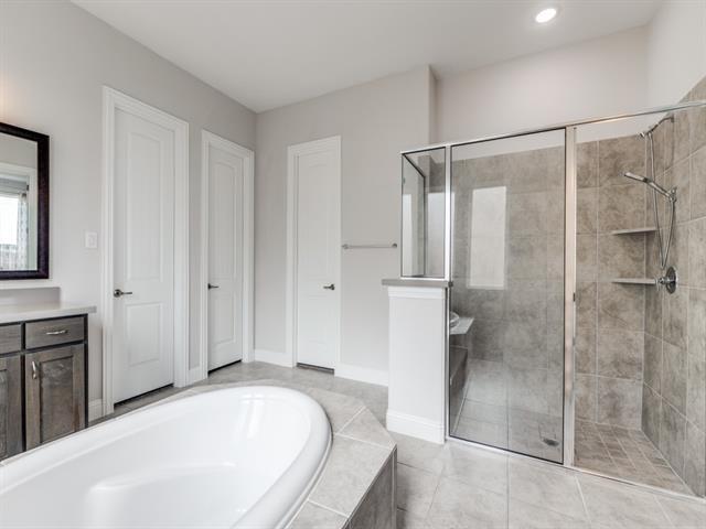 Building Photo - 16616 Sunnyland Dr