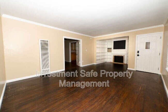Building Photo - 4982 Baltimore Dr