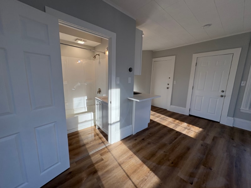 Building Photo - 37-41 Dunstable Rd