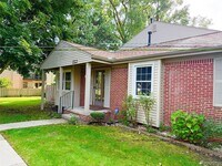Building Photo - 24706 Bashian Dr