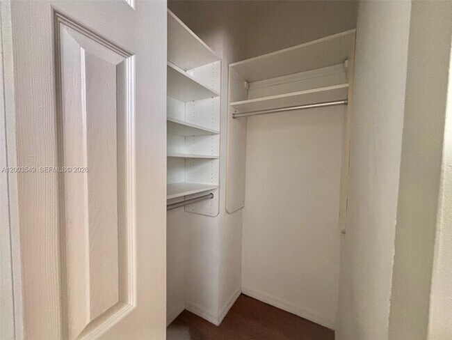 Building Photo - 2307 Anchor Ct