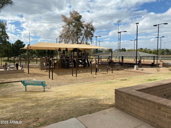 Building Photo - 8063 E Glenrosa Ave