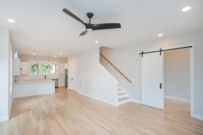 Building Photo - 1611 Century St