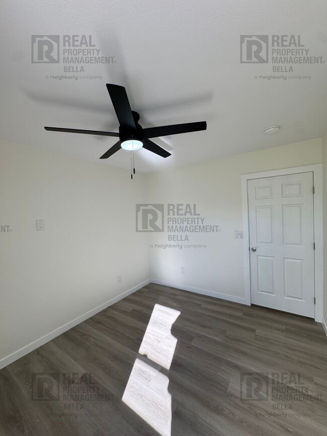 Building Photo - Spacious Single-Story 7-Bedroom Home with Open Layout & Abundant Natural Light