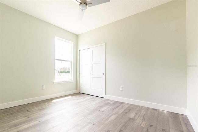 Building Photo - 200 Bridle Path