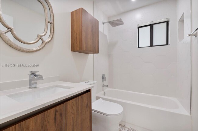 Building Photo - 255 Grant Dr