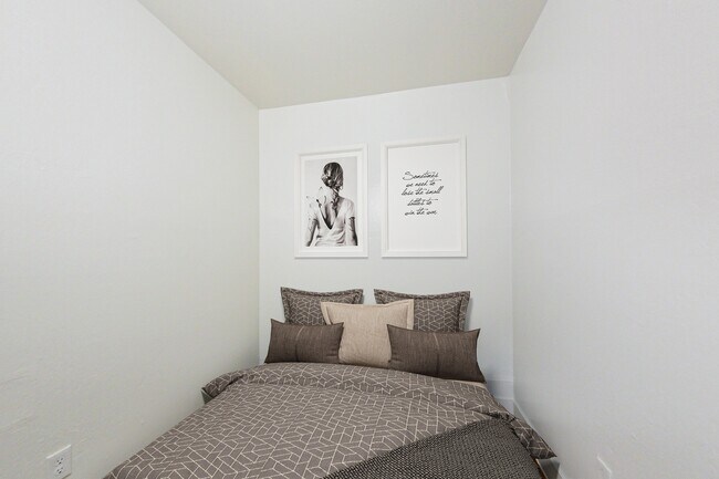 Floorplan - 2000 Linden