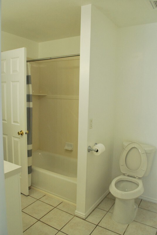 Building Photo - 2954 S 625 W