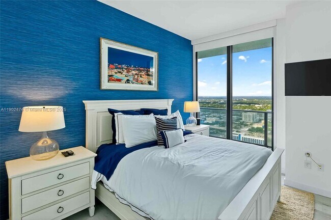 Building Photo - 480 NE 31st St