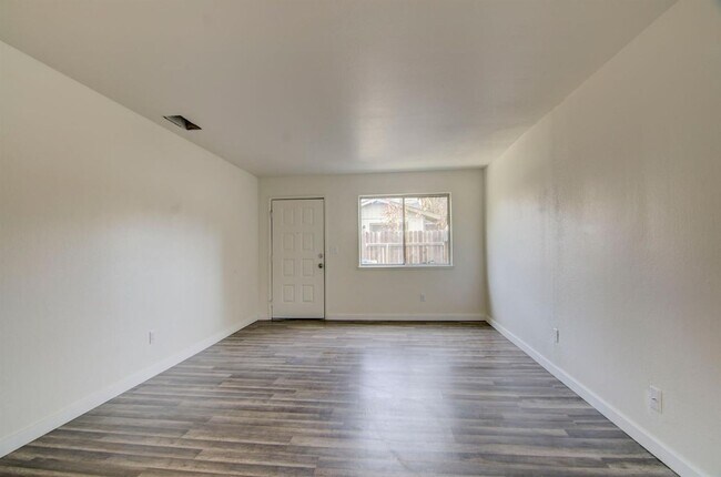 Building Photo - 1628 Citrus St
