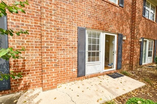 Building Photo - 113 Coleridge Ct