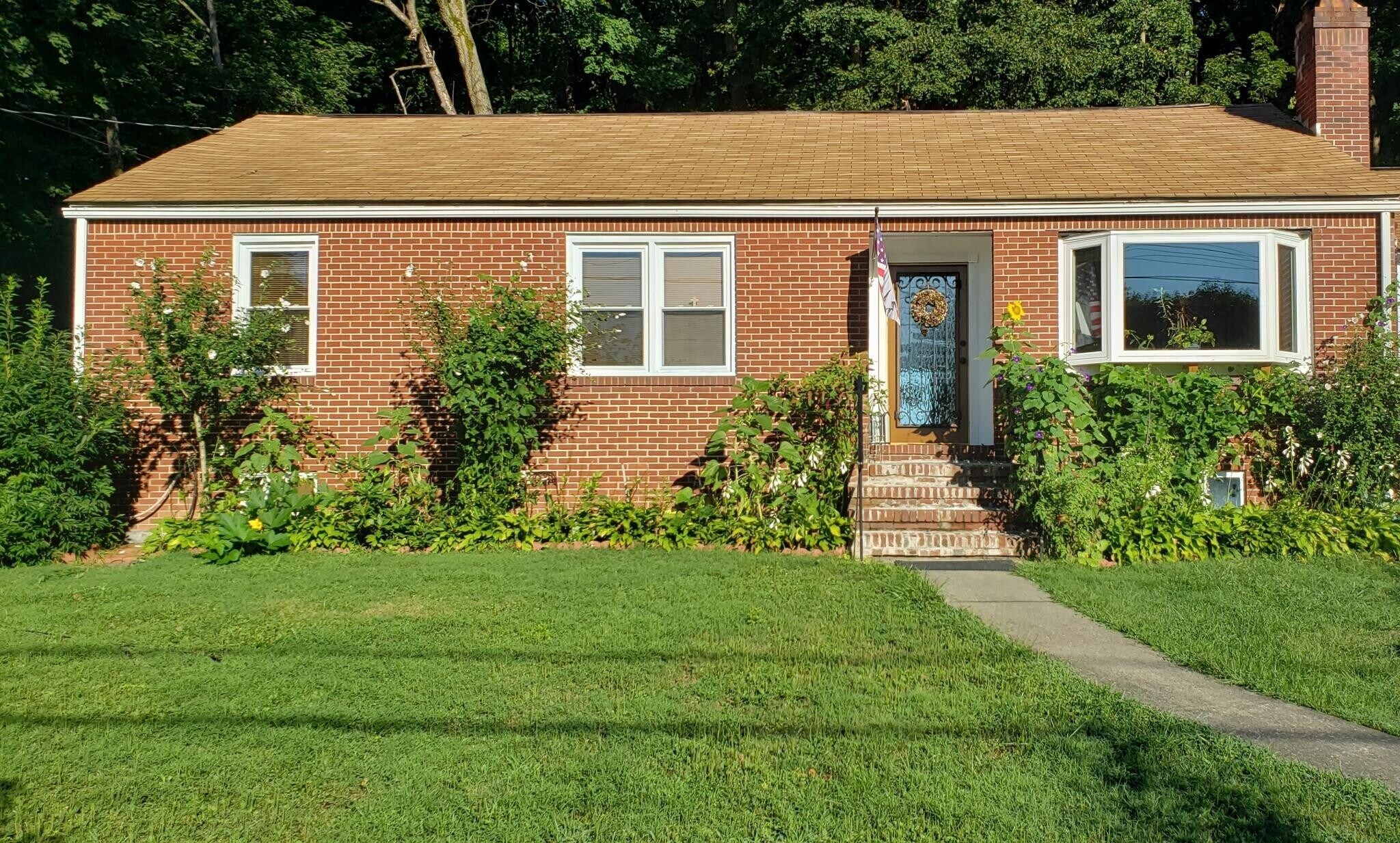 Building Photo - 2857 NY-9D