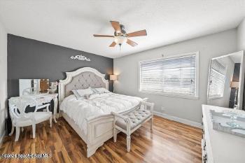 Building Photo - 69 Emerald Ct