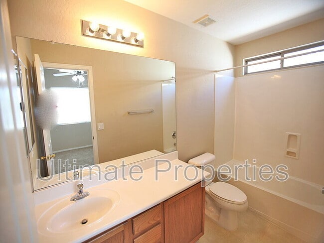 Building Photo - 14805 N B St